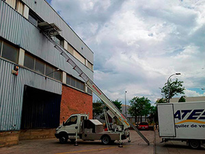 Transportes en Barcelona - flota de vehículos HBC